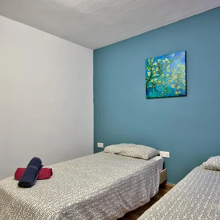 Stunning St Julians Seaview Duplex On Spinola Bay