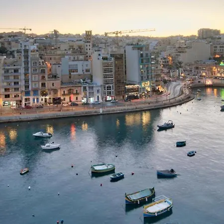 Stunning St Julians Seaview Duplex On Spinola Bay