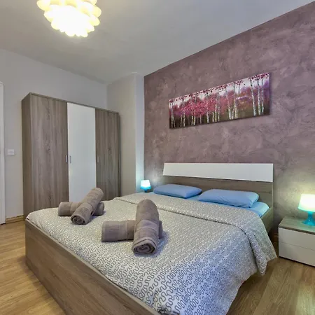 Stunning St Julians Seaview Duplex On Spinola Bay Apartmán *