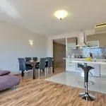 Stunning St Julians Seaview Duplex On Spinola Bay Apartamento