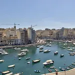 Apartamento Stunning St Julians Seaview Duplex On Spinola Bay San Julián