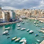 Stunning St Julians Seaview Duplex On Spinola Bay *