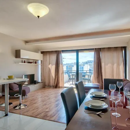 شقة Stunning St Julians Seaview Duplex On Spinola Bay سانت جوليان