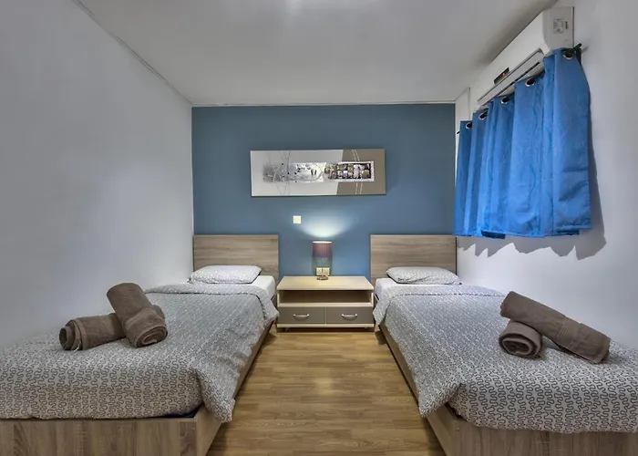 Stunning St Julians Seaview Duplex On Spinola Bay