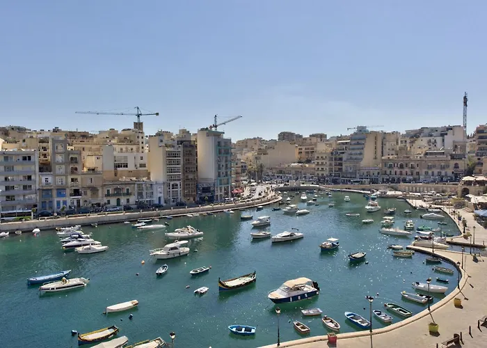 شقة Stunning St Julians Seaview Duplex On Spinola Bay سانت جوليان