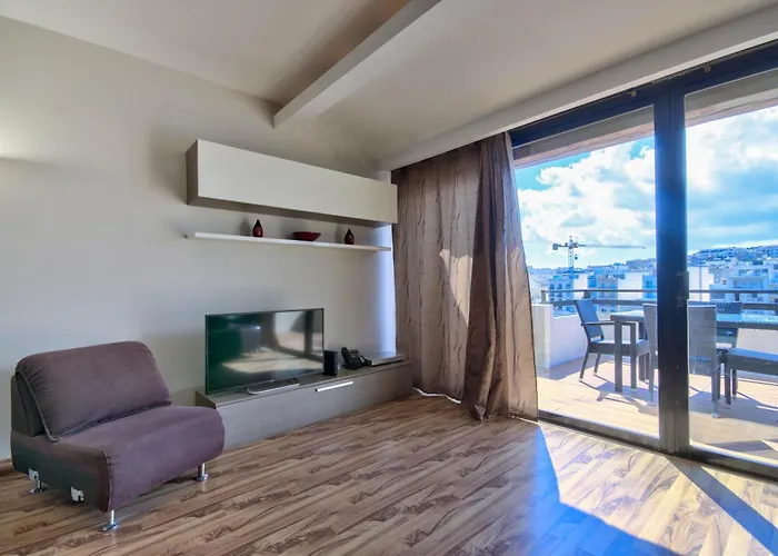 شقة Stunning St Julians Seaview Duplex On Spinola Bay سانت جوليان