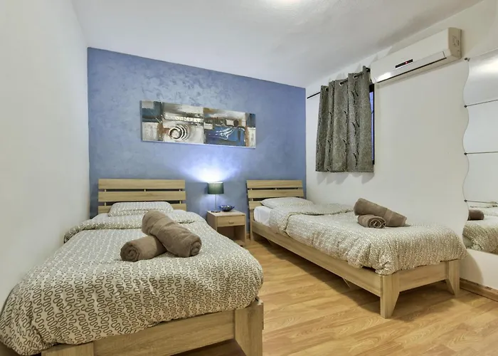 Stunning St Julians Seaview Duplex On Spinola Bay شقة سانت جوليان