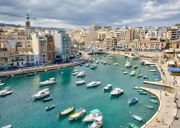 Stunning St Julians Seaview Duplex On Spinola Bay *