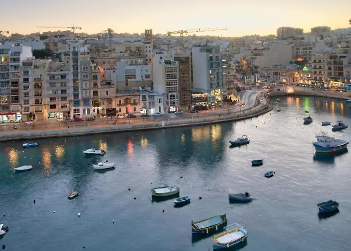Stunning St Julians Seaview Duplex On Spinola Bay