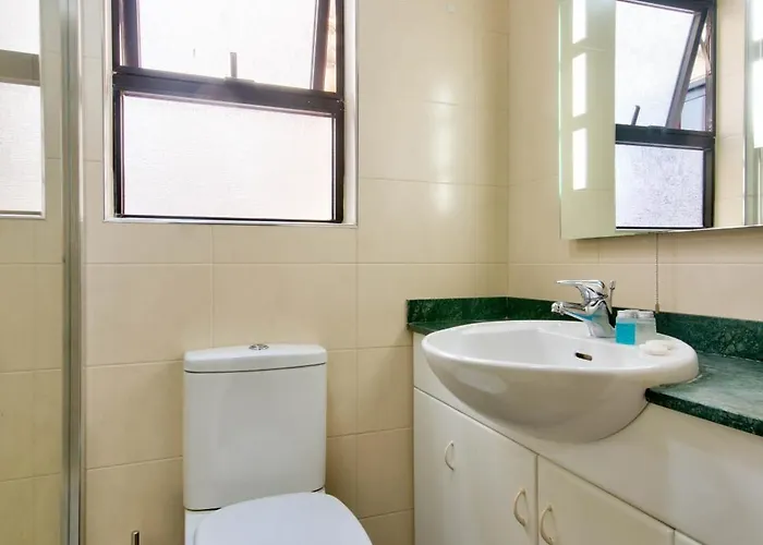 Stunning St Julians Seaview Duplex On Spinola Bay *