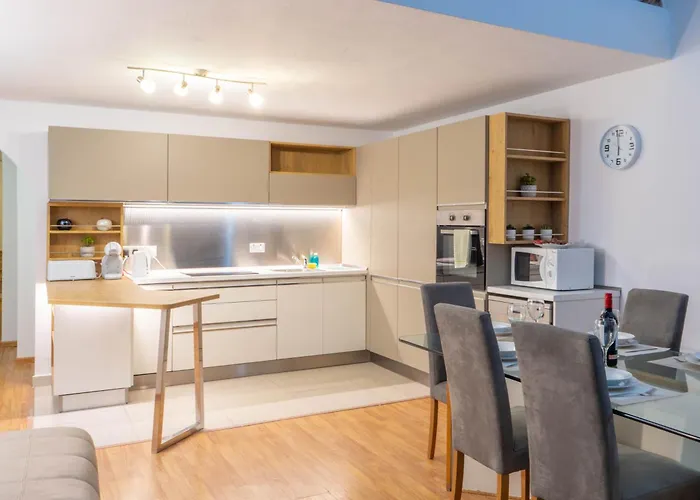 Stunning St Julians Seaview Duplex On Spinola Bay شقة سانت جوليان