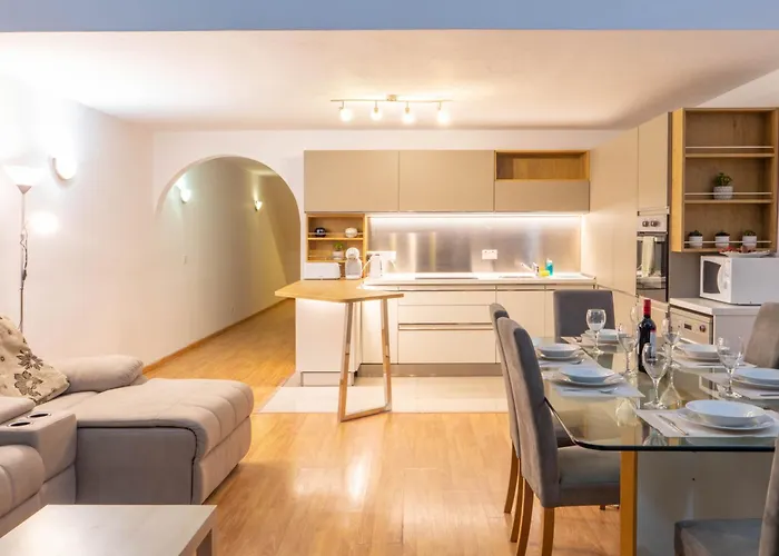 Stunning St Julians Seaview Duplex On Spinola Bay